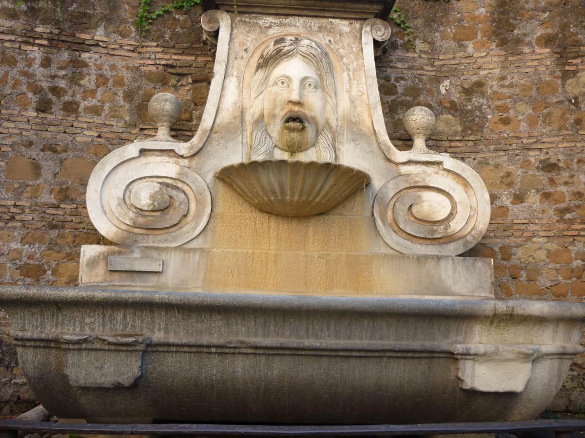 Apartment Via Giulia Beautiful Historic Centre Rom