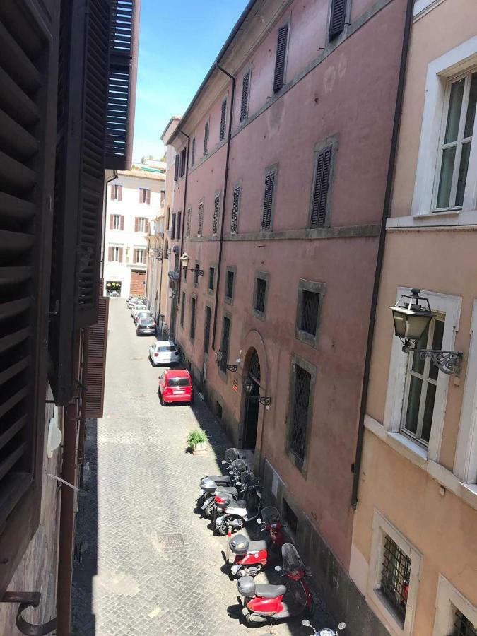 Via Giulia Beautiful Historic Centre Rom