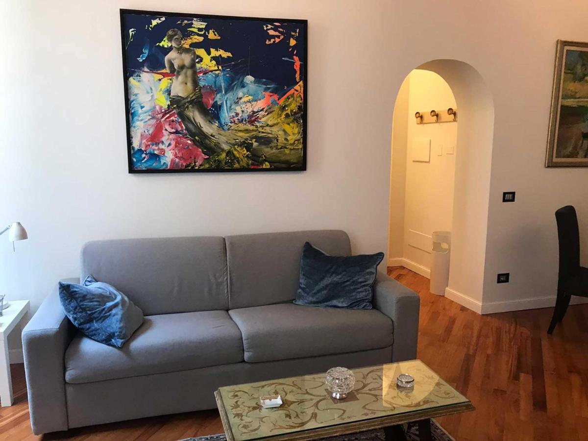 Via Giulia Beautiful Historic Centre Apartment